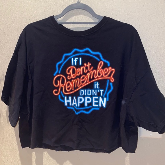 Urban Outfitters Tops - cropped graphic tee